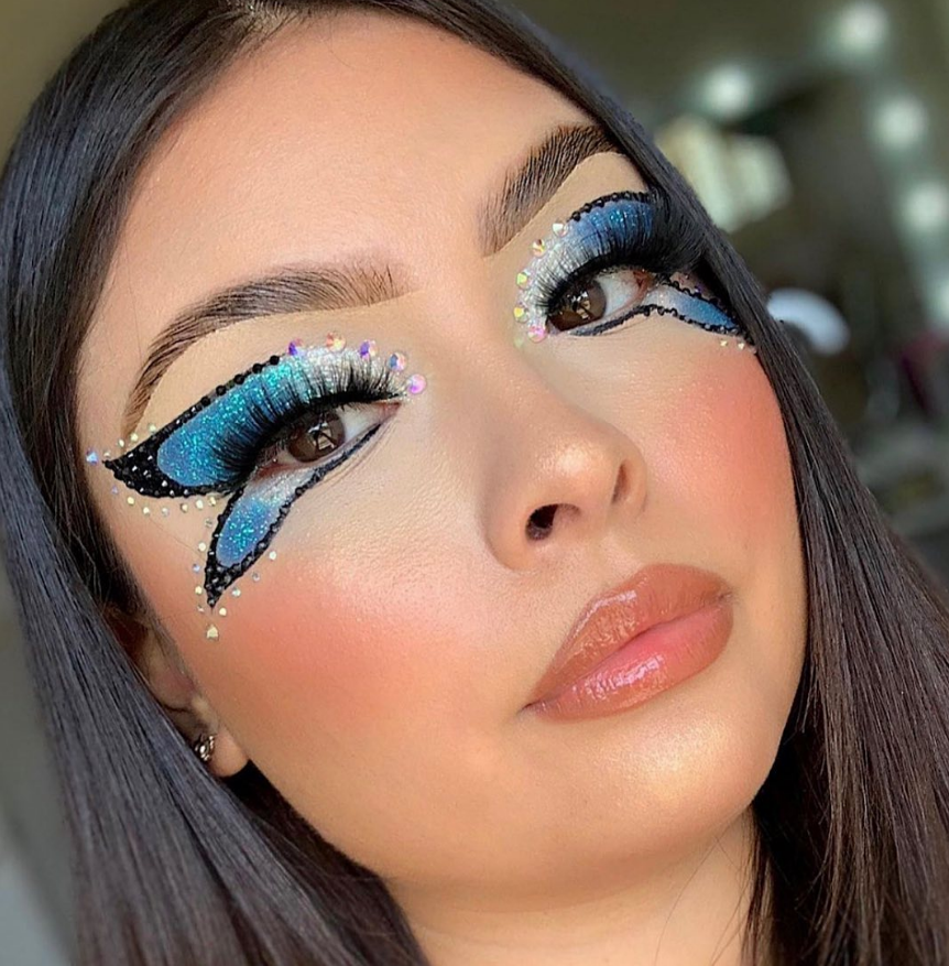 BLOOMING HUES | 5 SHADE PALETTES