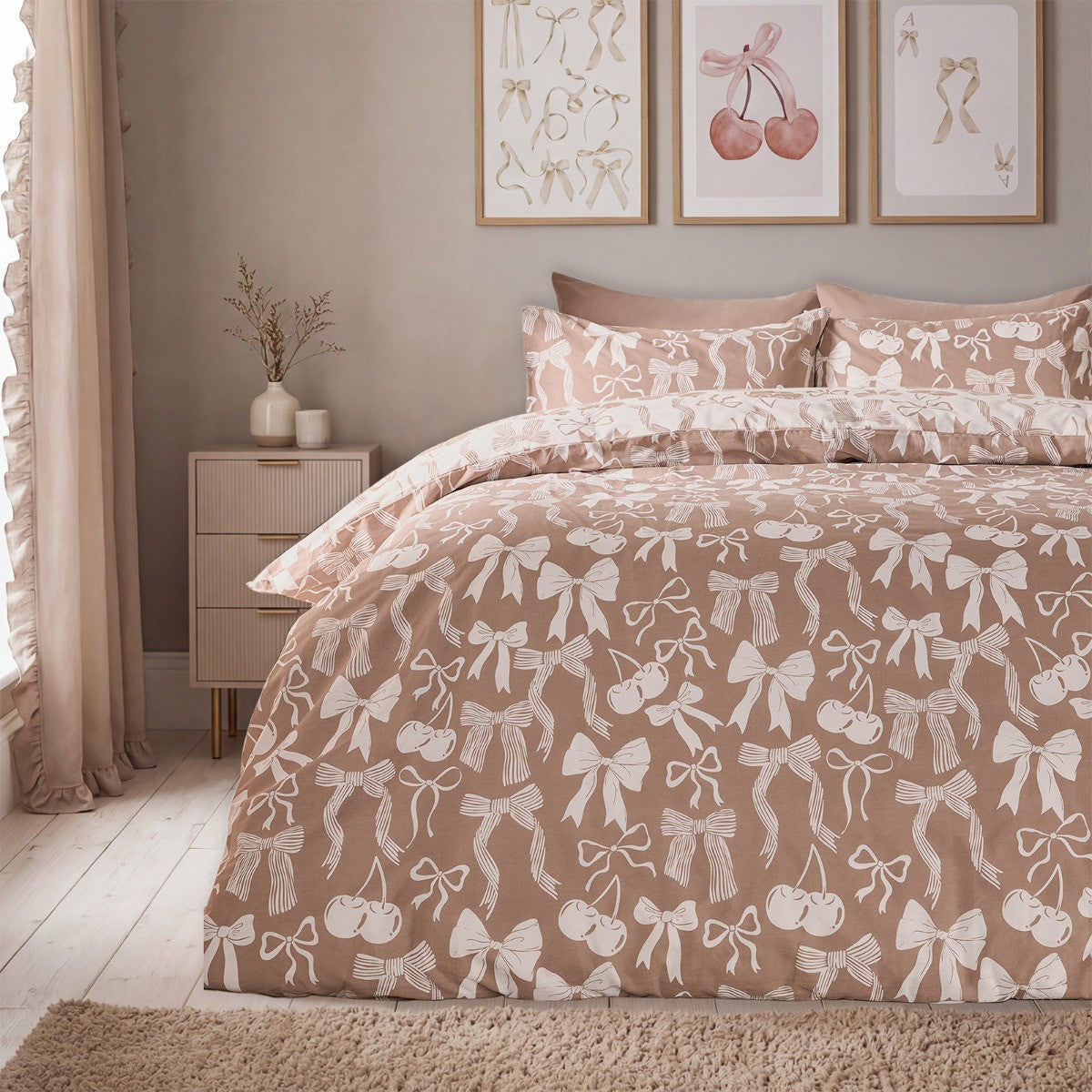 Illustrated Bows Reversible Duvet Cover Set - Natural
