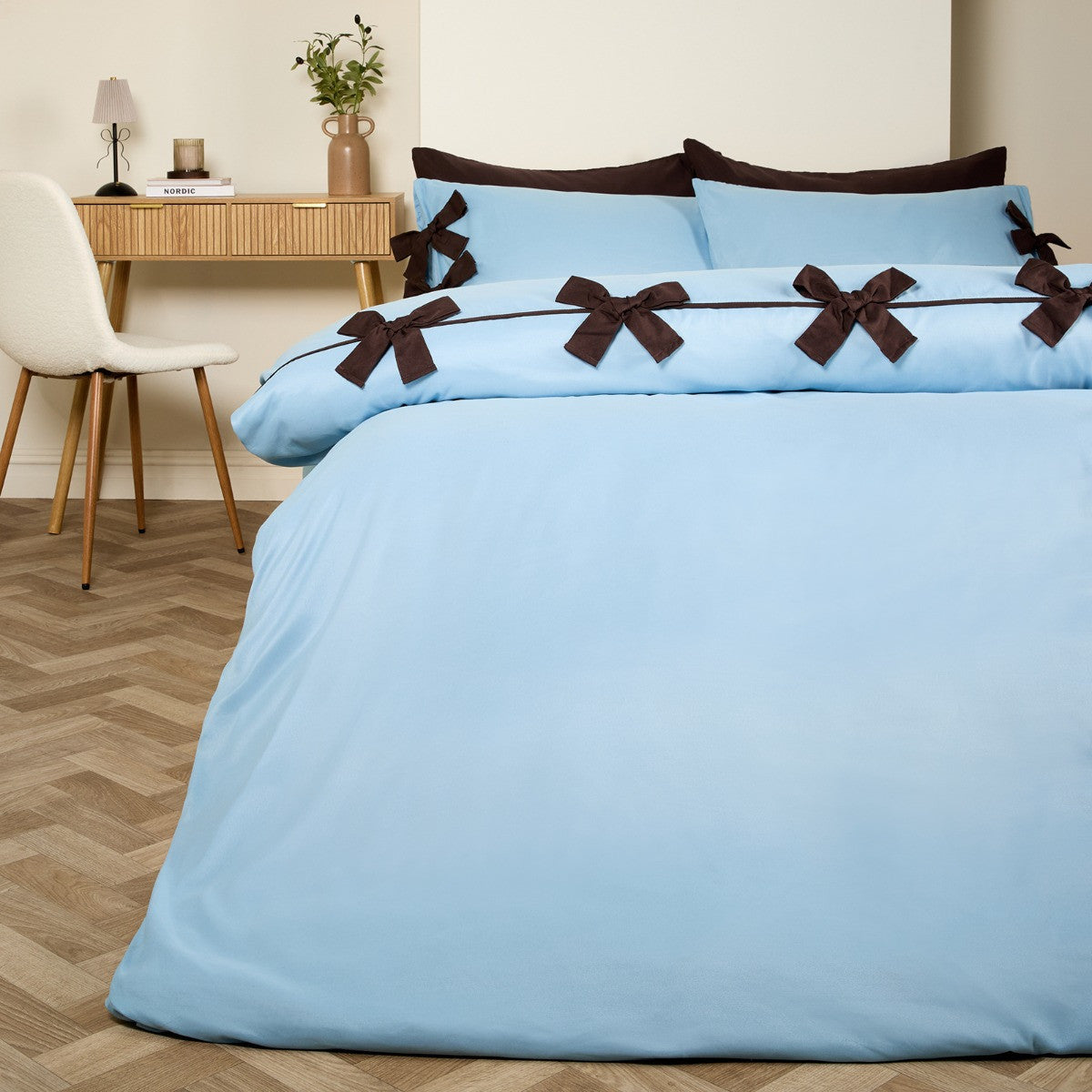 Bow Detail Duvet Cover Set - Blue/Brown