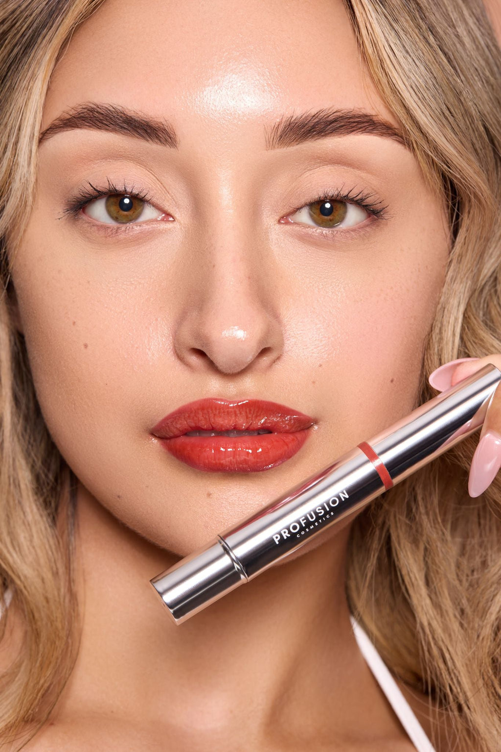 Frosted Kiss - Cooling & Plumping Lip Gloss