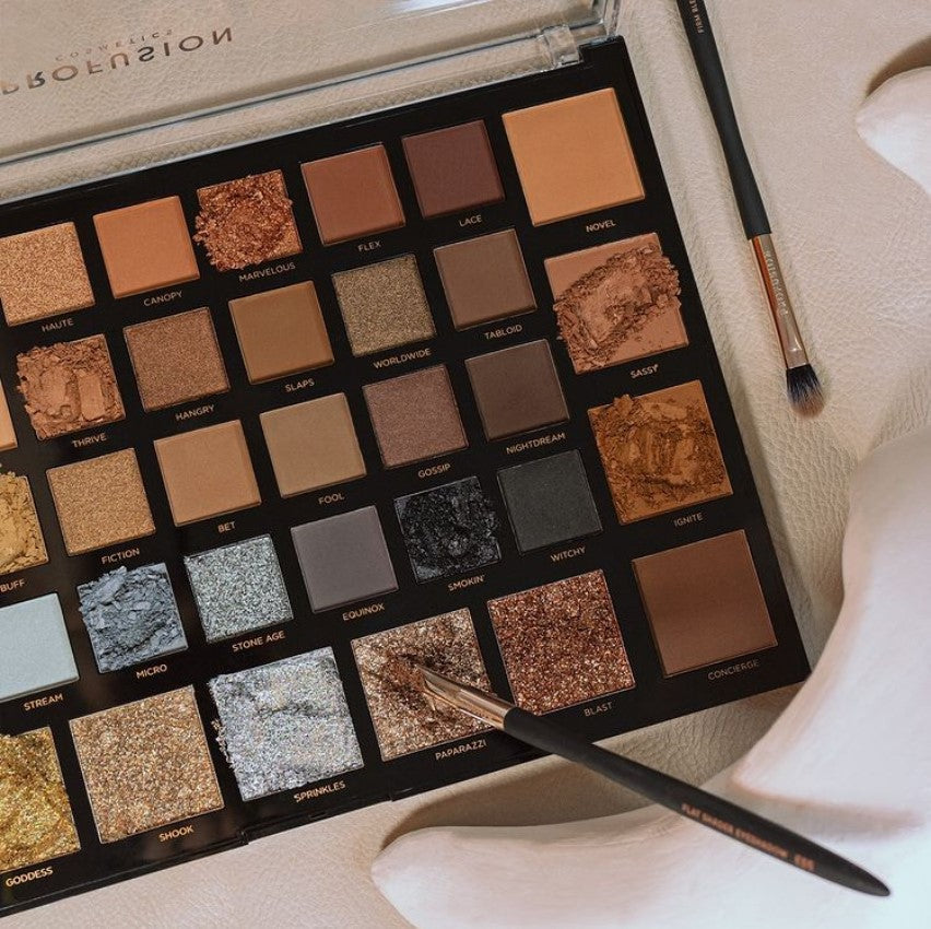 MOONSTONE | 42 SHADE EYES & FACE PALETTE
